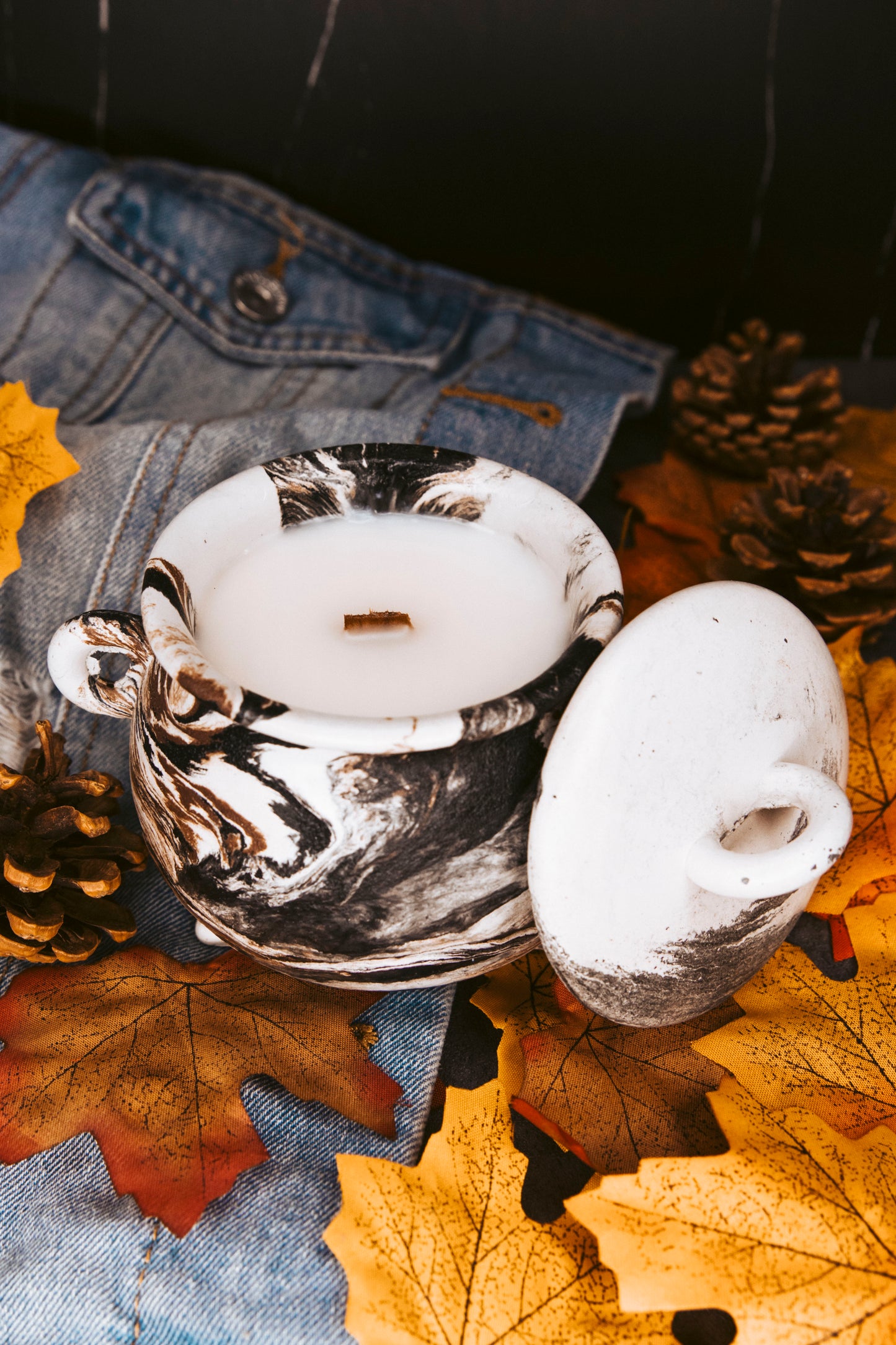 Cauldron Candle